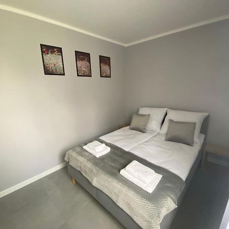 Energylandia Zator Noclegi Apartament Pokoje Do Wynajecia Polanka Wielka Exteriör bild